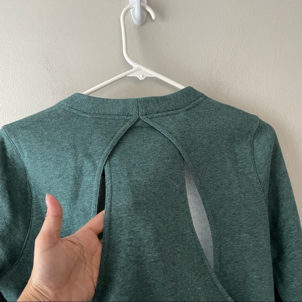 Lululemon sweater - Picture 4 of 6